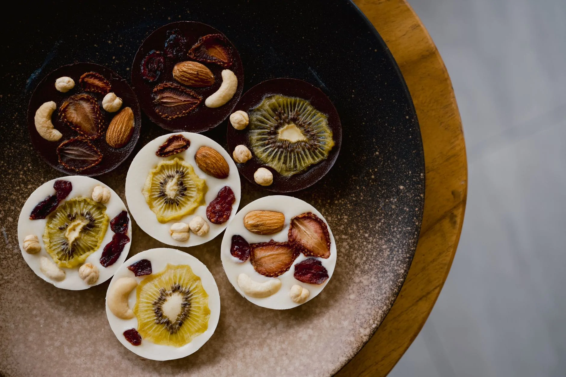 Apricot in chocolate